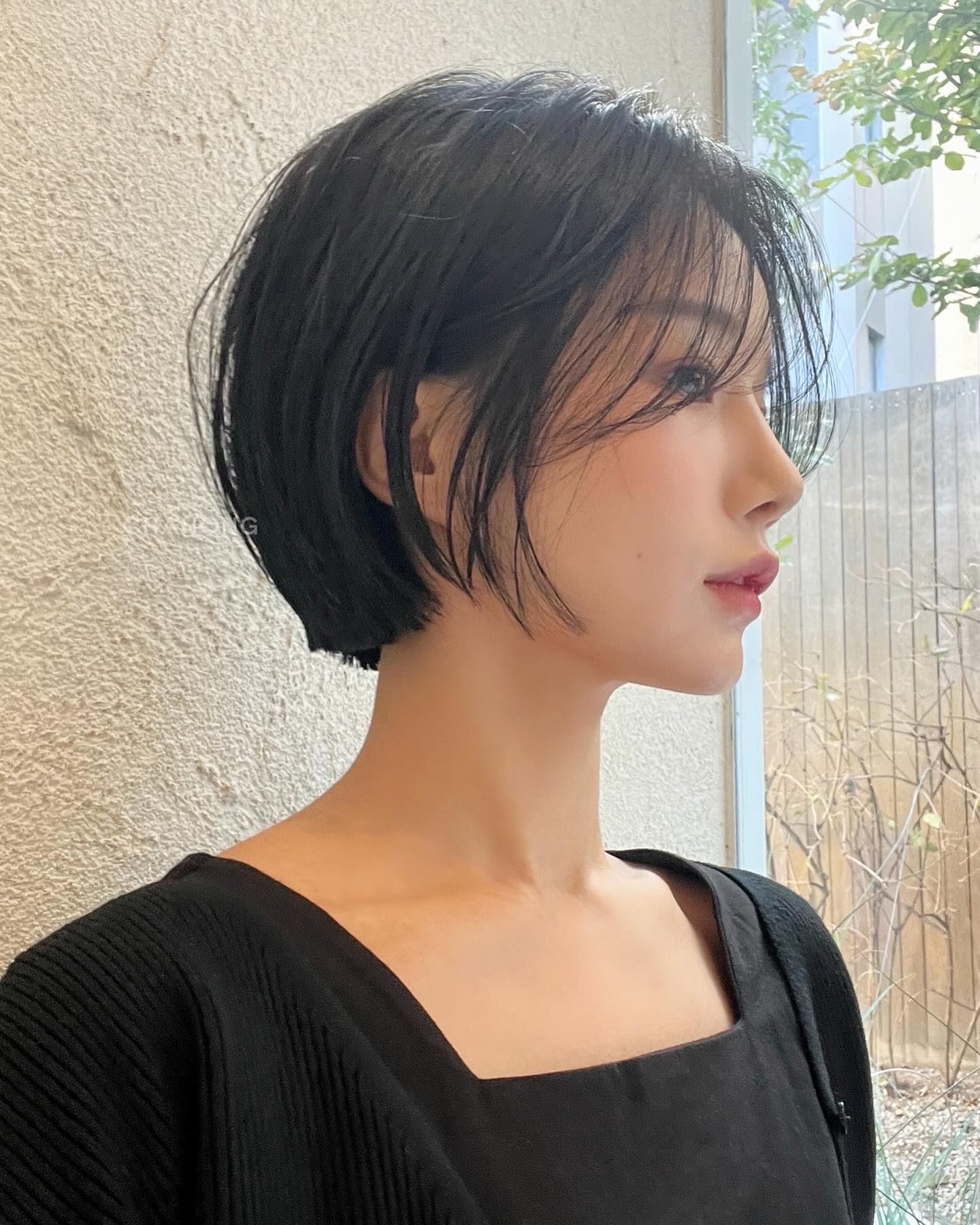 Tóc ngắn layer hack tuổi đỉnh nhất cho phái đẹp năm 2026 - Ảnh 7. Tóc ngắn layer hack tuổi đỉnh nhất cho phái đẹp năm 2026 - Ảnh 7.