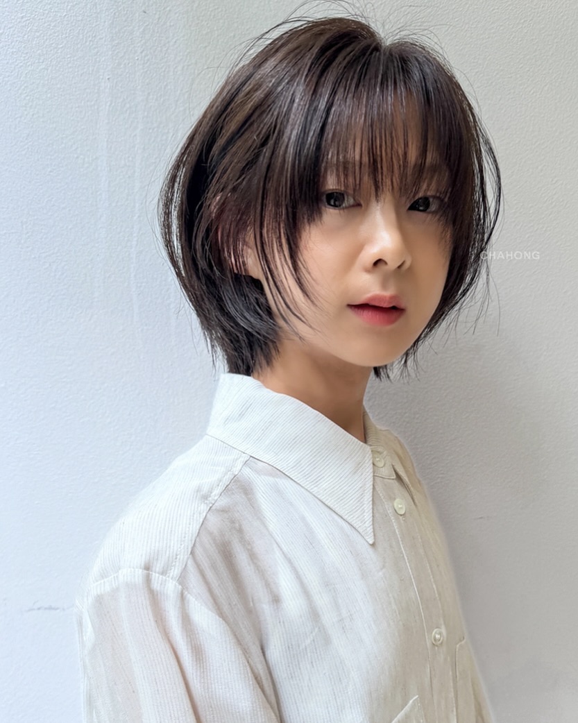 Tóc ngắn layer hack tuổi đỉnh nhất cho phái đẹp năm 2026 - Ảnh 8. Tóc ngắn layer hack tuổi đỉnh nhất cho phái đẹp năm 2026 - Ảnh 8.