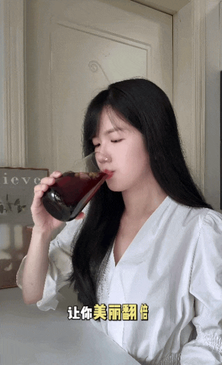 Uống tr&agrave; hoa hồng đ&uacute;ng c&aacute;ch, 2 tuần sau t&ocirc;i nhận thấy l&agrave;n da kh&aacute;c hẳn - Ảnh 2.