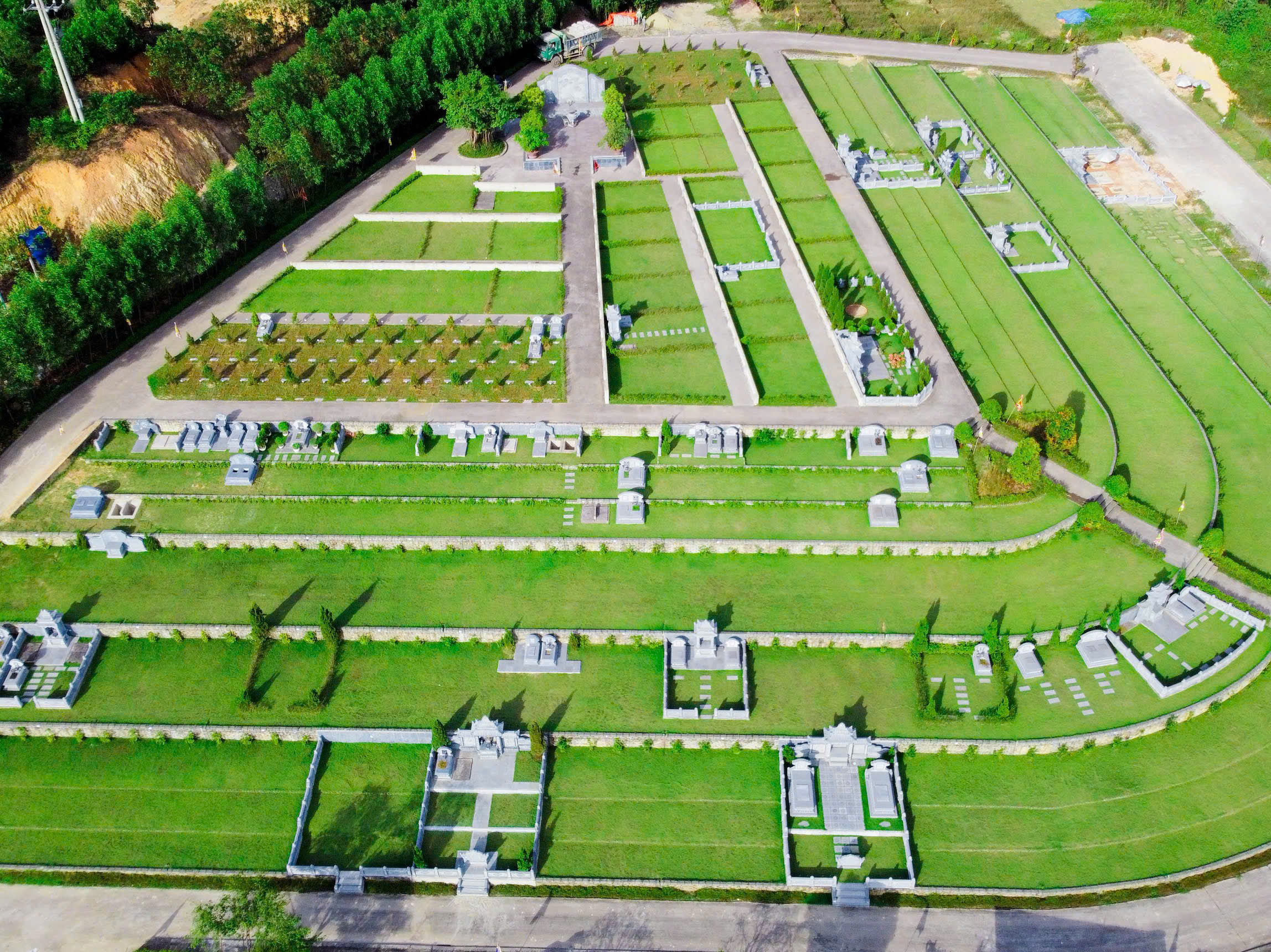 Không chỉ để "lo hậu sự", đất nghĩa trang trở thành khoản tích lũy dài hạn của nhiều người trung niên - Ảnh 3.