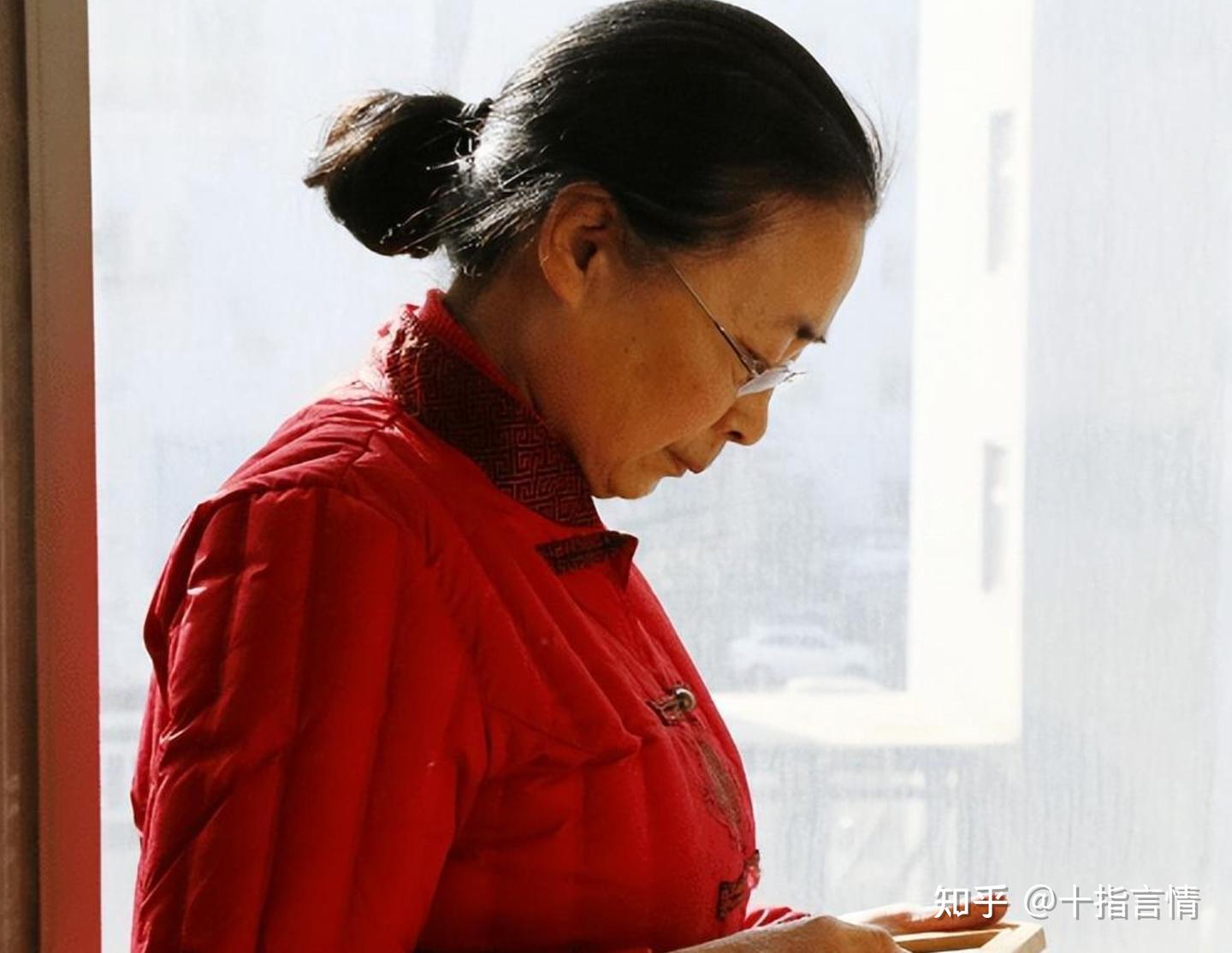 Tổng lương hưu 50 triệu/th&aacute;ng, vẫn chu cấp cho con 21 triệu mỗi th&aacute;ng: Sau 1 năm đi xa trở về, ch&uacute;ng t&ocirc;i b&agrave;ng ho&agrave;ng khi căn nh&agrave; của m&igrave;nh đ&atilde; bị cho thu&ecirc; - Ảnh 1.