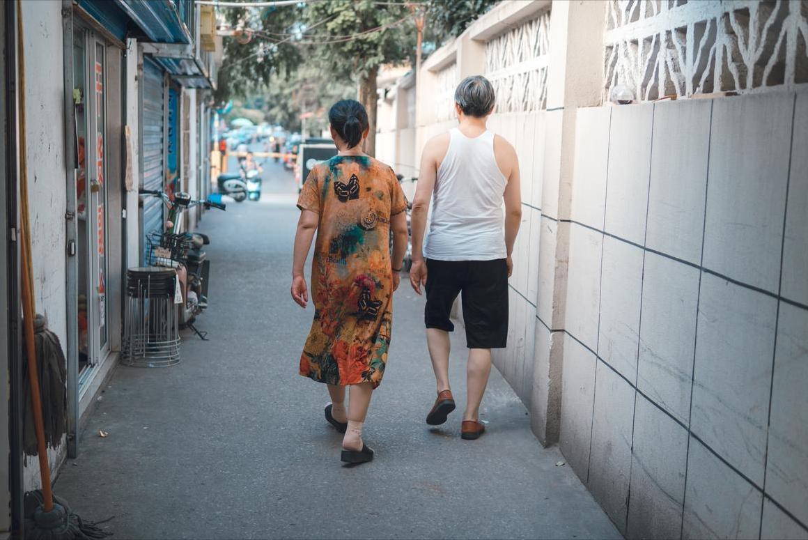 T&ocirc;i chi hơn 1 tỷ mua nh&agrave; cho bố mẹ ở tuổi gi&agrave; - 6 th&aacute;ng sau mới hiểu: Hiếu thảo sai c&aacute;ch c&oacute; thể khiến cả nh&agrave; tốn tiền lẫn sức khỏe - Ảnh 3.