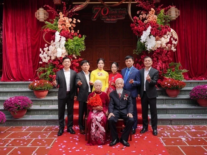 4 anh em trai x&acirc;y nh&agrave; chung khu&ocirc;n vi&ecirc;n, qu&acirc;y quần chăm bố mẹ ngo&agrave;i 80 tuổi ở Hưng Y&ecirc;n: B&iacute; quyết giữ h&ograve;a kh&iacute; - Ảnh 1.