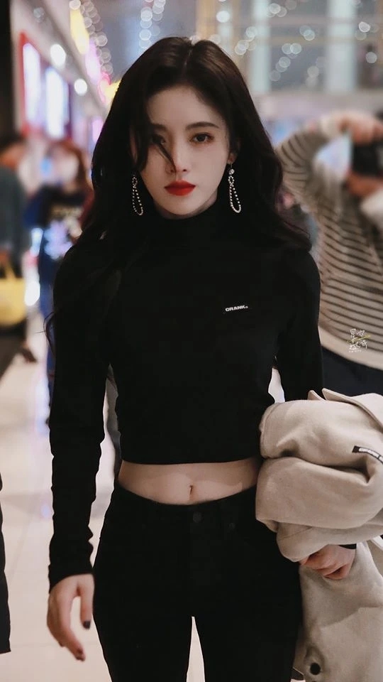 Mỹ nữ Cbiz l&ugrave;n tịt nhưng c&oacute; chi&ecirc;u hack chiều cao l&ecirc;n 1m70 trong 1 nốt nhạc- Ảnh 15.