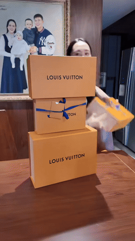 Vợ Duy Mạnh: Cuộc sống sang chảnh b&ecirc;n mẹ v&agrave; b&eacute; trong năm 2026 - Ảnh 1.