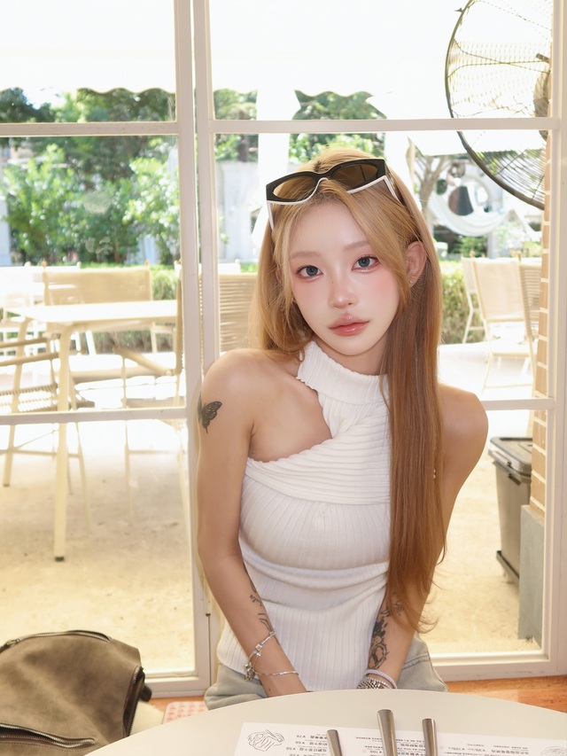 Con g&aacute;i cố diễn vi&ecirc;n Choi Jin Sil c&ocirc;ng khai mặt mộc hậu giảm 55kg, so với khi makeup kh&ocirc;ng kh&aacute;c g&igrave; &ldquo;thay đầu&rdquo; - Ảnh 4.