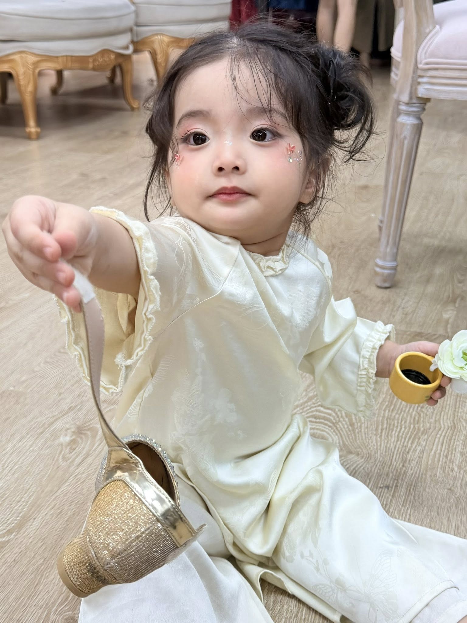 Lisa nh&agrave; Kh&aacute;nh Thi - Phan Hiển 