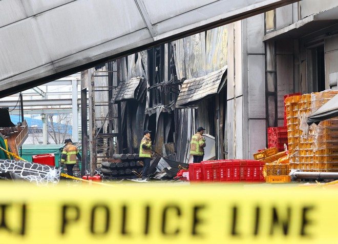 Cháy nhà máy Anjeon Industry ở Hàn Quốc: CEO gây phẫn nộ sau thảm kịch 14 người chết - Ảnh 3. Cháy nhà máy Anjeon Industry ở Hàn Quốc: CEO gây phẫn nộ sau thảm kịch 14 người chết - Ảnh 3.