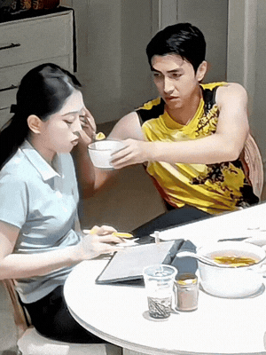 1,2 triệu người soi th&aacute;i độ cộc cằn của Phương Nga, B&igrave;nh An phải thốt l&ecirc;n: 