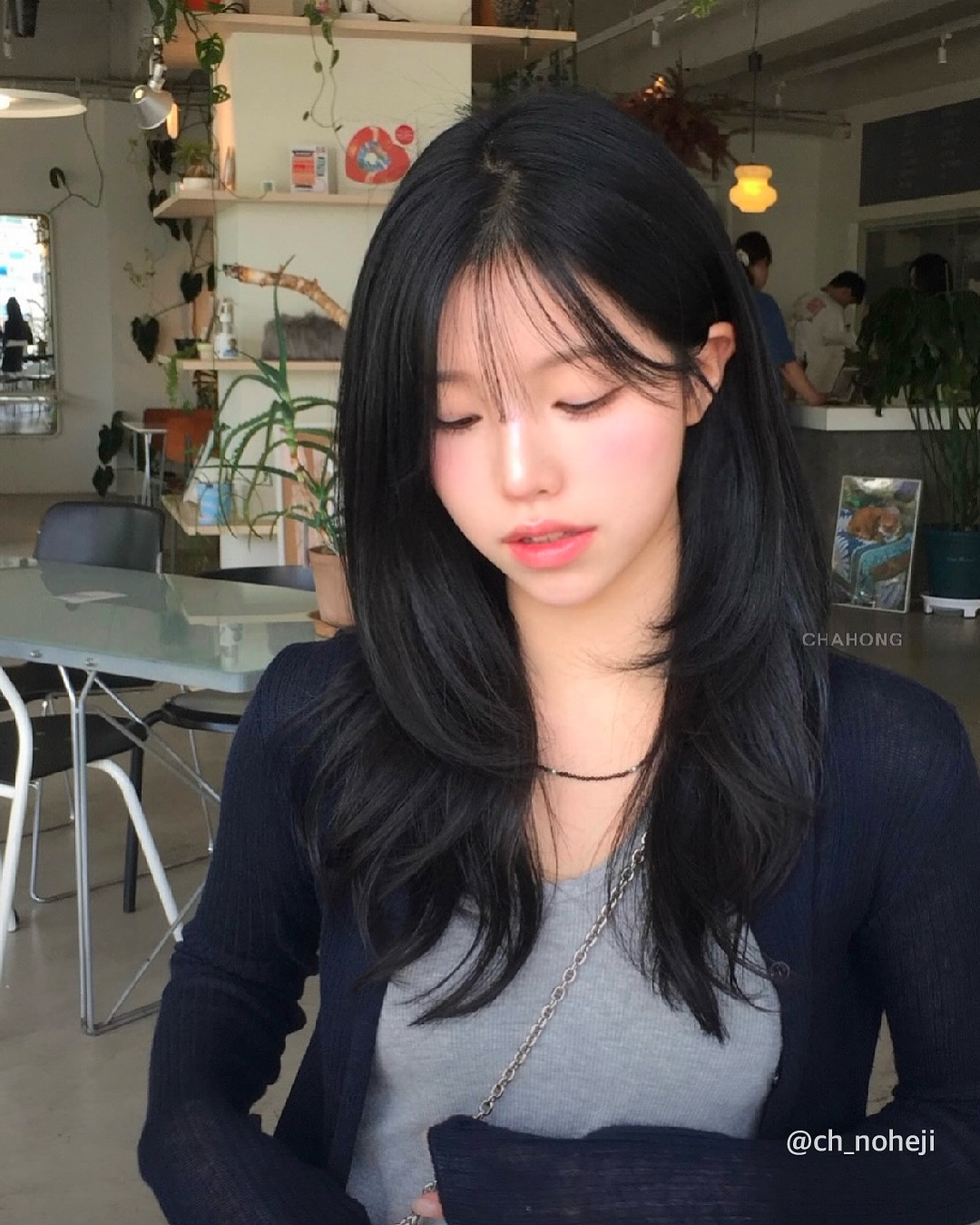 5 Xu hướng tóc đen hè 2026 giúp diện mạo trẻ trung và thanh lịch cho phái đẹp - Ảnh 4. 5 Xu hướng tóc đen hè 2026 giúp diện mạo trẻ trung và thanh lịch cho phái đẹp - Ảnh 4.