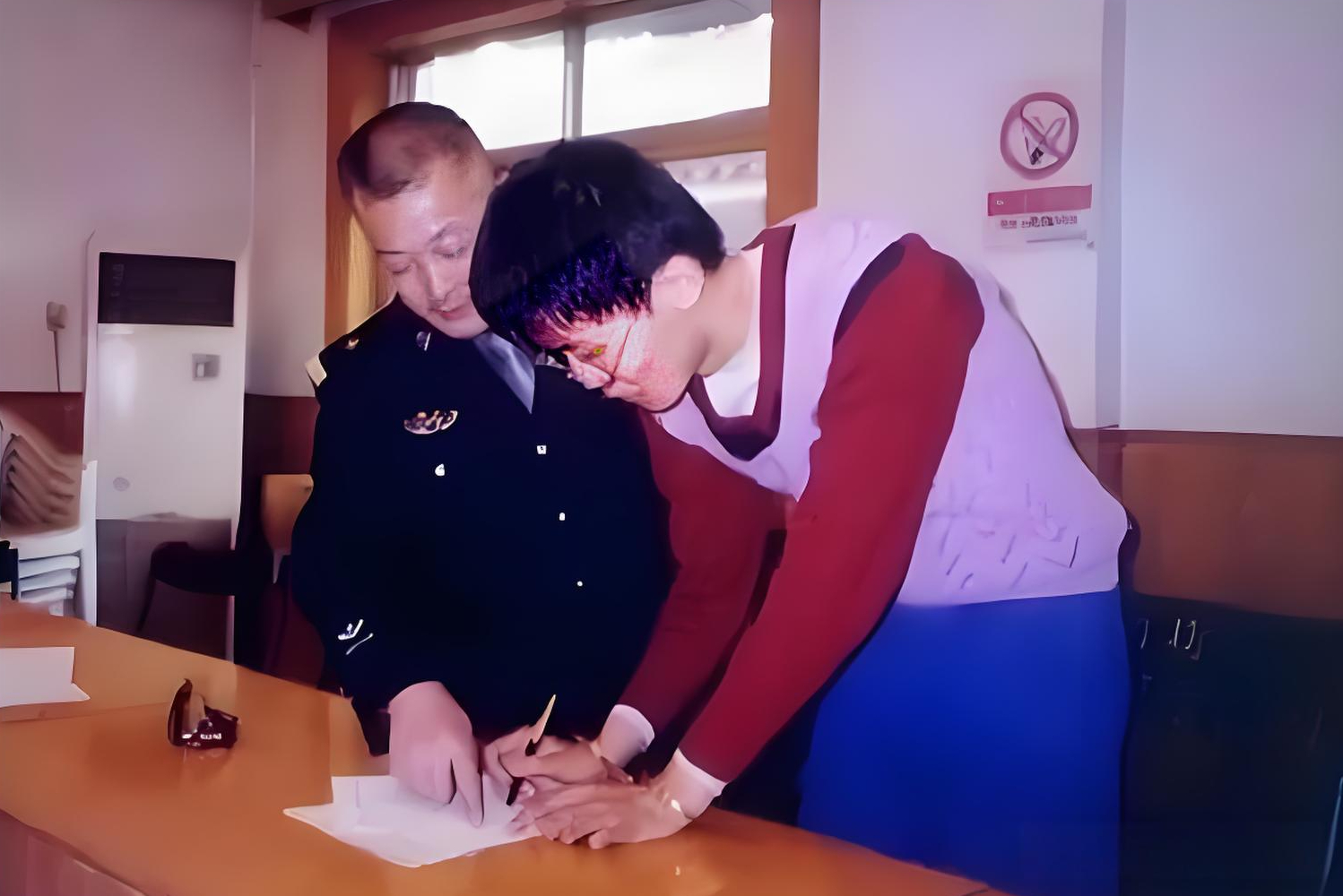 Sinh vi&ecirc;n ĐH top 1 tạt axit 5 con gấu, bị cả nước tẩy chay: 24 năm &acirc;m thầm chuộc lỗi v&agrave; th&acirc;n phận hiện tại g&acirc;y ngỡ ng&agrave;ng - Ảnh 2.