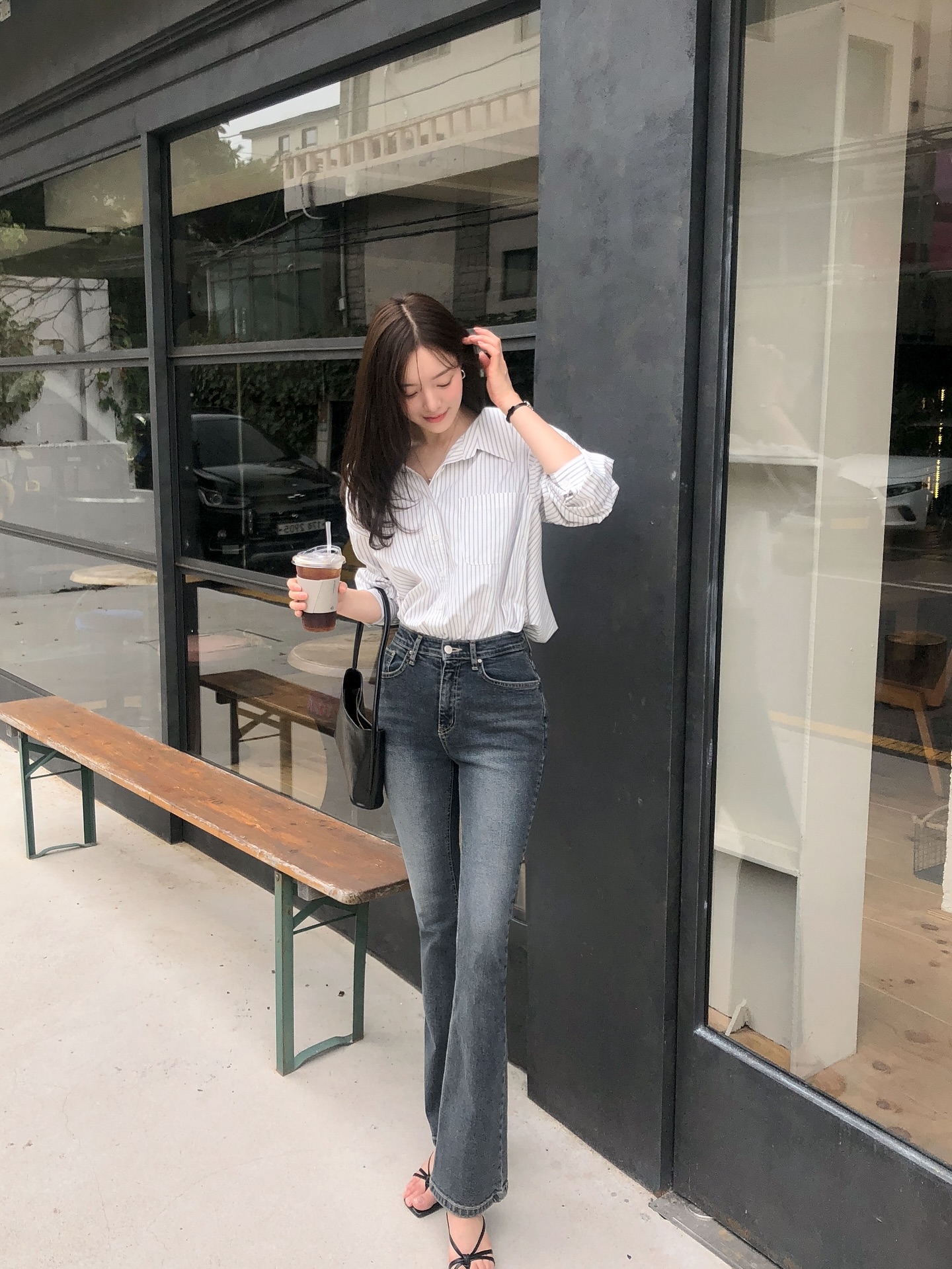 5 Công thức mặc đồ mùa hè giúp chị em hack tuổi hiệu quả năm 2026 - Ảnh 2. 5 Công thức mặc đồ mùa hè giúp chị em hack tuổi hiệu quả năm 2026 - Ảnh 2.