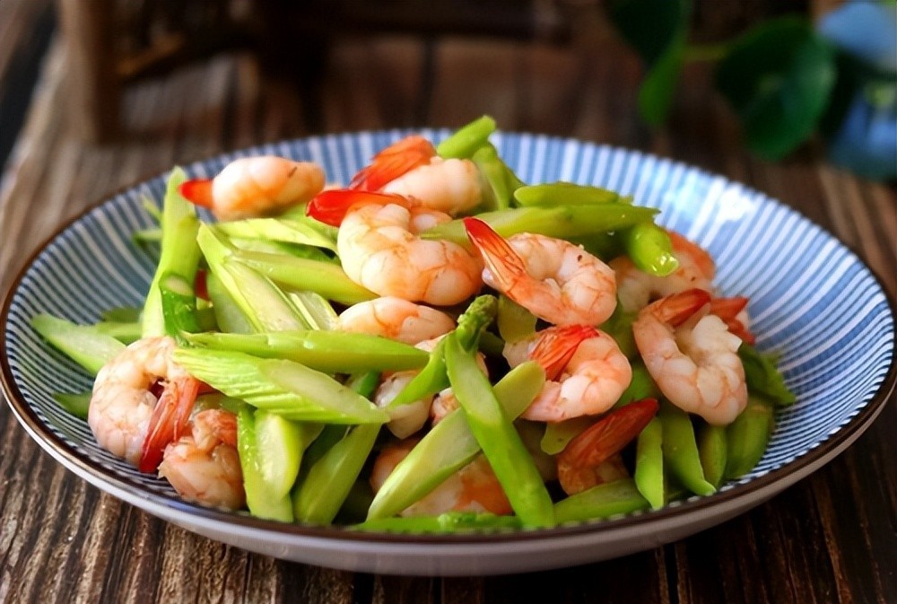 H&atilde;y nấu 4 m&oacute;n ăn gi&agrave;u canxi n&agrave;y để gi&uacute;p tăng cường sức khoẻ xương khớp v&agrave; ph&aacute;t triển chiều cao - Ảnh 1.