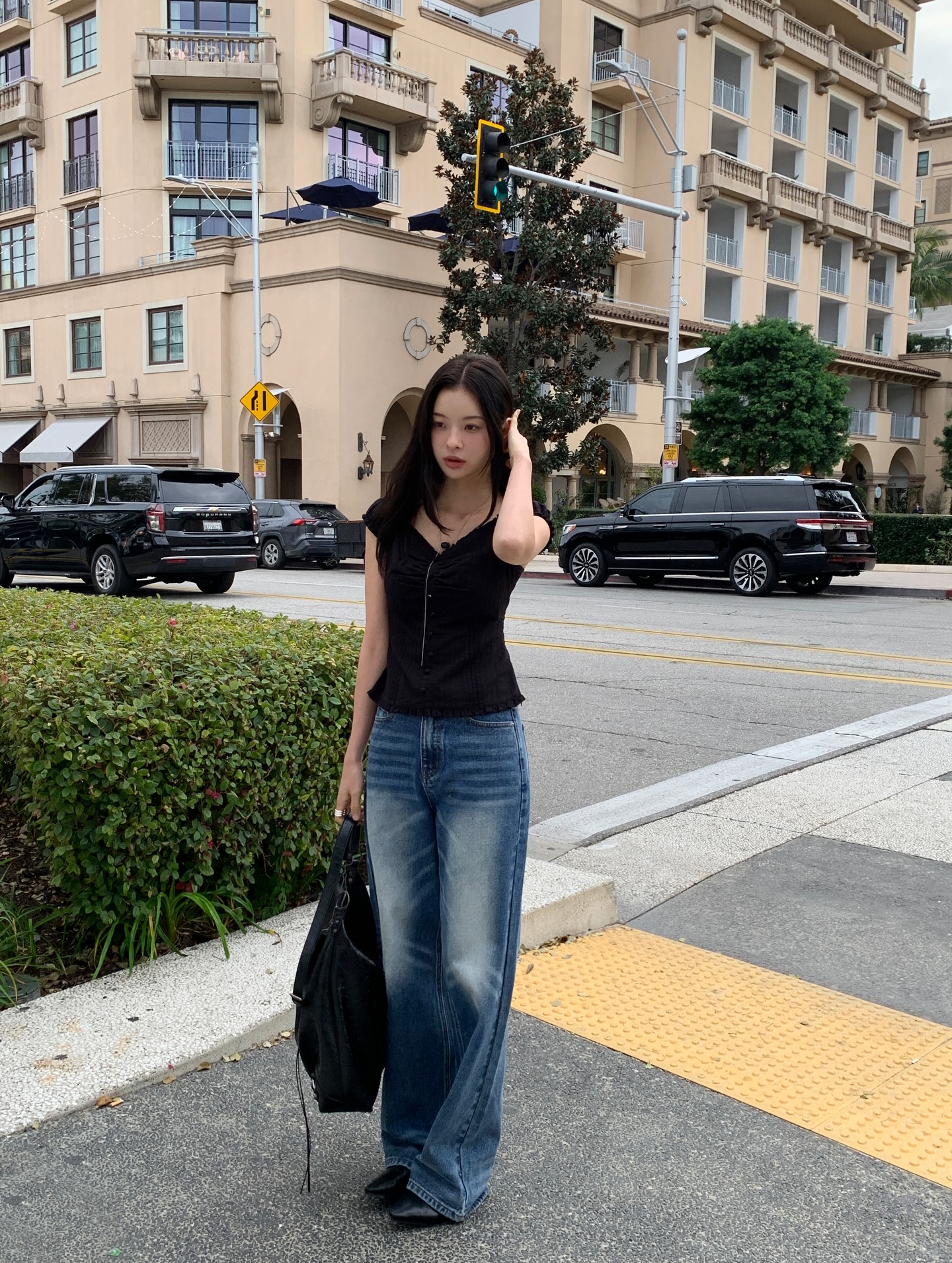 5 Xu hướng thời trang hè 2026: Item xinh tươi và dễ phối đồ cho Chị em - Ảnh 10. 5 Xu hướng thời trang hè 2026: Item xinh tươi và dễ phối đồ cho Chị em - Ảnh 10.