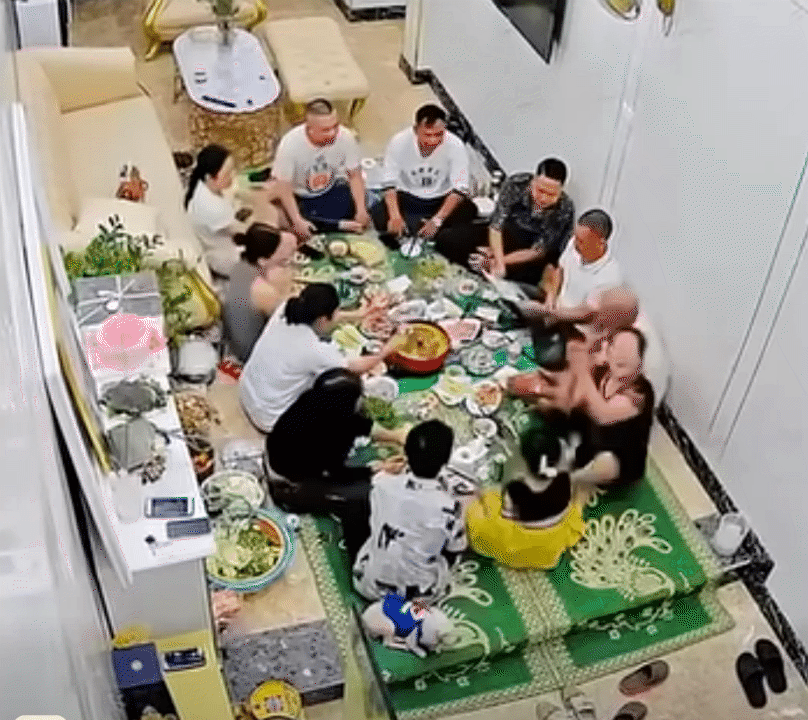 Đoạn clip x&uacute;c  - Ảnh 3.