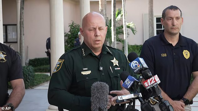 Nóng: Cảnh sát Mỹ bắt giữ siêu sao Tiger Woods - Ảnh 2. Nóng: Cảnh sát Mỹ bắt giữ siêu sao Tiger Woods - Ảnh 2.