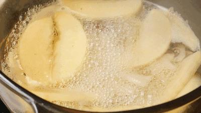 Ăn táo như thế này, hiệu quả sẽ tăng gấp 10 lần, sau nửa tháng, cơ thể sẽ lặng lẽ trải qua hai thay đổi lớn! - Ảnh 2.