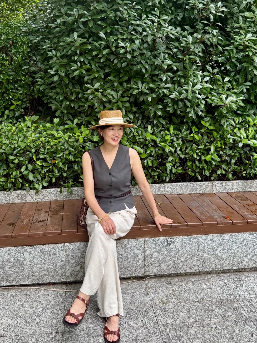 Tự tin ở tuổi trung ni&ecirc;n: D&igrave; Trần 60 tuổi v&agrave; phong c&aacute;ch thời trang kh&ocirc;ng tuổi - Ảnh 1.