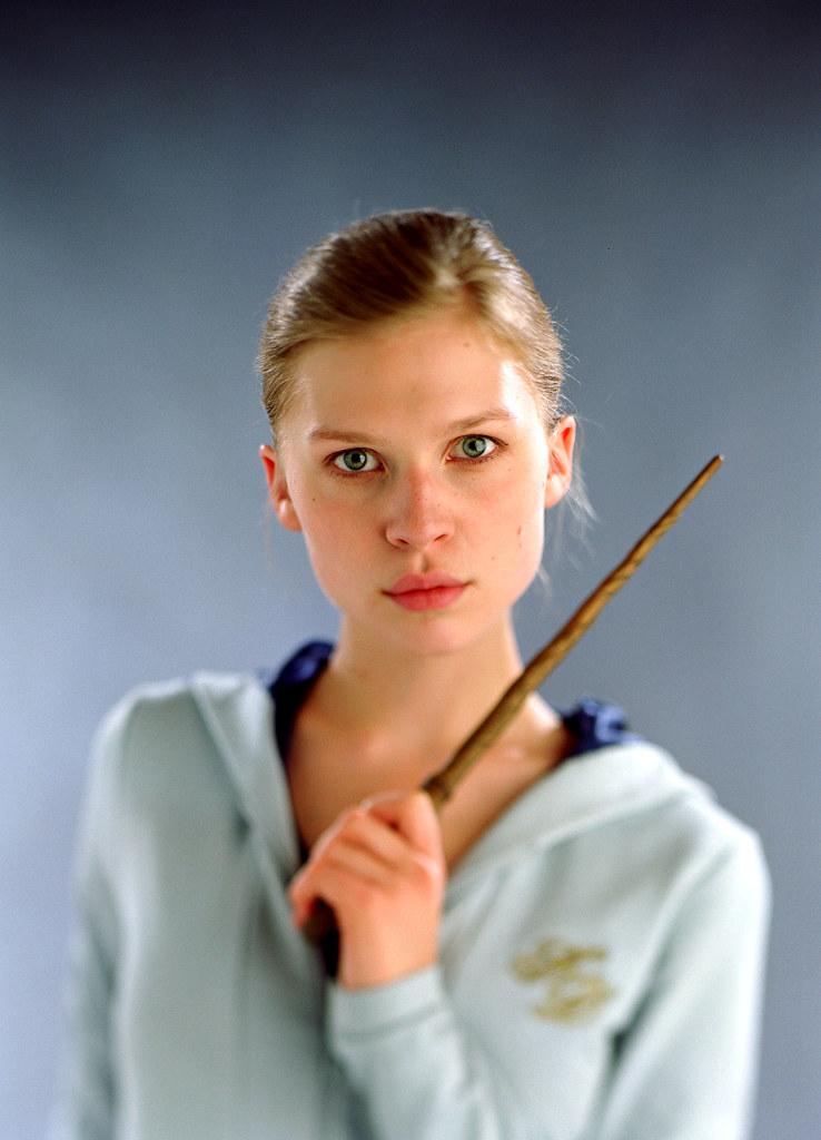 clemence-poesy-in-the-harry-potter-films-v0-913ta8pjzxqb1-194344-1774791181413-1774791181781454643924.jpg