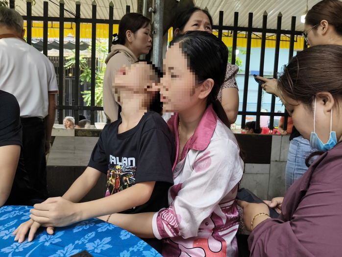 Vụ t&agrave;i xế taxi bị bắn chết ở Quảng Trị: K&ecirc;u gọi gi&uacute;p đỡ gia đ&igrave;nh nạn nh&acirc;n - Ảnh 2.