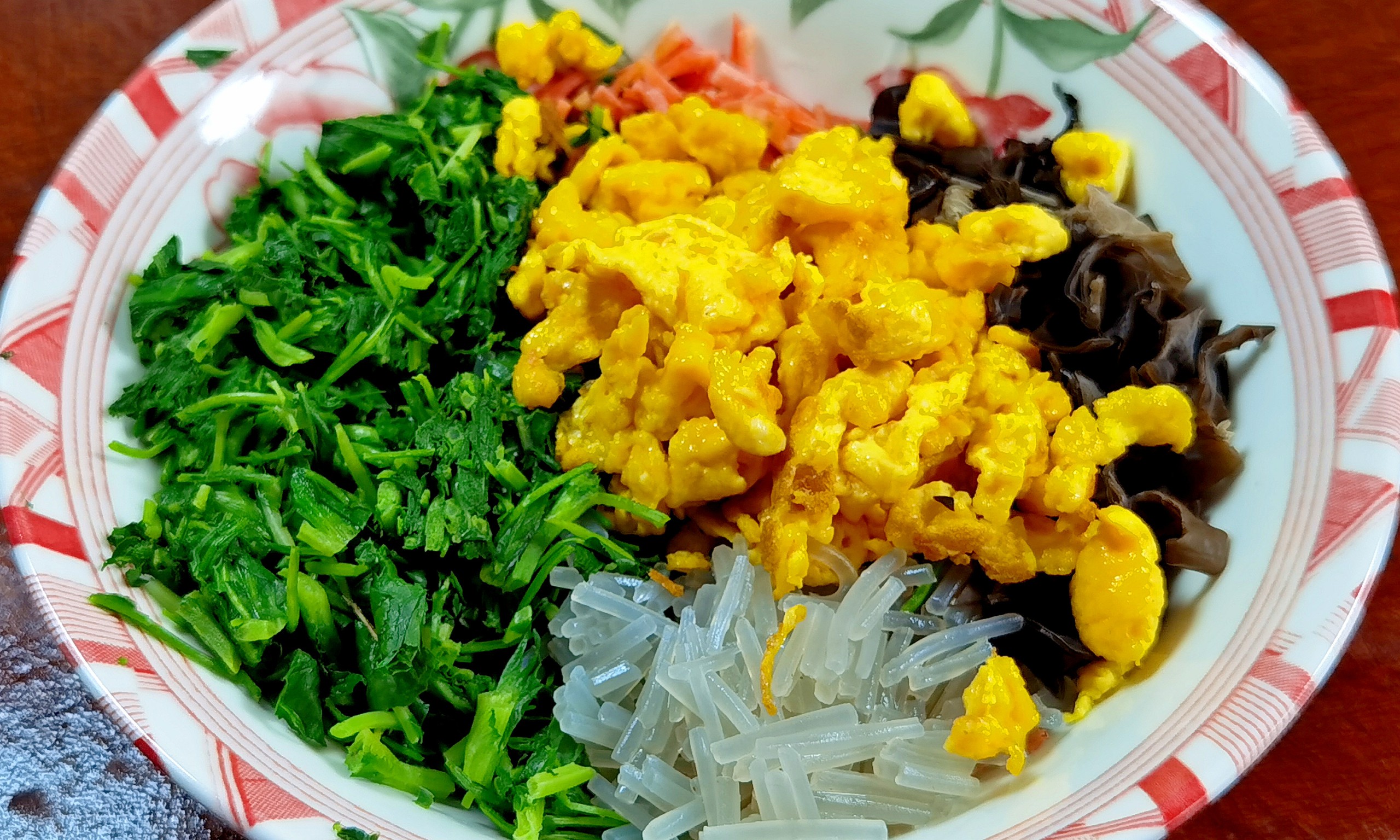 Món ăn từ loại rau giúp thanh nhiệt và bổ gan: 2 món ngon từ cỏ linh lăng - Ảnh 13. Món ăn từ loại rau giúp thanh nhiệt và bổ gan: 2 món ngon từ cỏ linh lăng - Ảnh 13.