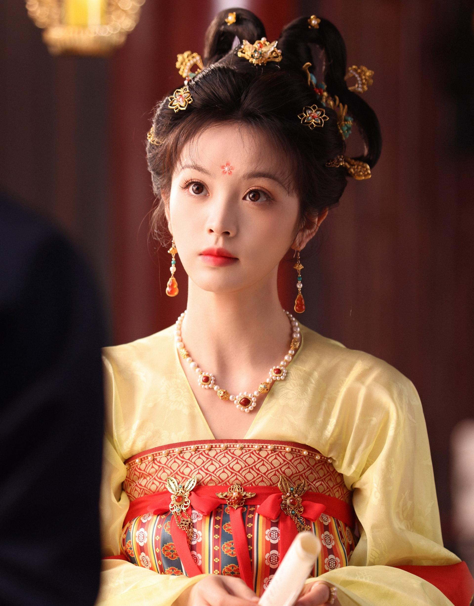 Tứ đại mỹ nh&acirc;n Trung Quốc thế hệ mới: Vương Sở Nhi&ecirc;n v&agrave; những tranh c&atilde;i bất ngờ - Ảnh 5.