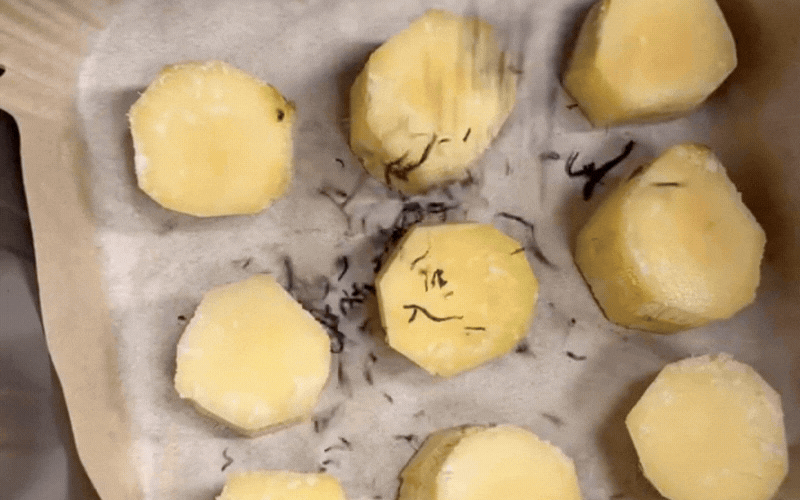 C&ocirc;ng thức tr&agrave; m&iacute;a nướng đơn giản &ldquo; dưỡng nhan &rdquo; ai cũng y&ecirc;u th&iacute;ch năm 2026 - Ảnh 2.