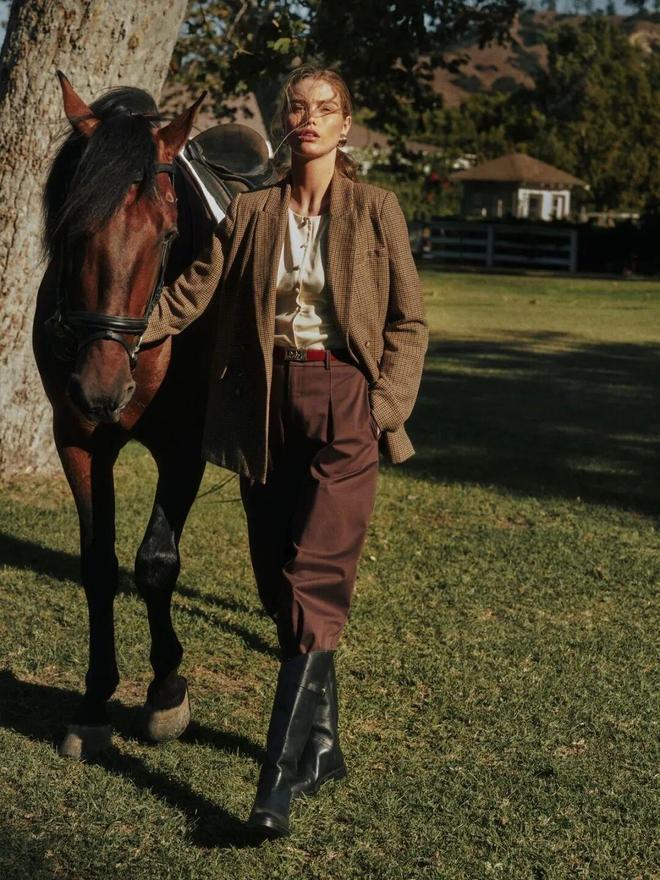 Phong c&aacute;ch New Old Money thể thao: Xu hướng thời trang s&agrave;nh điệu 2026 cho phụ nữ - Ảnh 9.