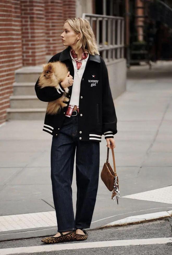 Phong c&aacute;ch New Old Money thể thao: Xu hướng thời trang s&agrave;nh điệu 2026 cho phụ nữ - Ảnh 10.