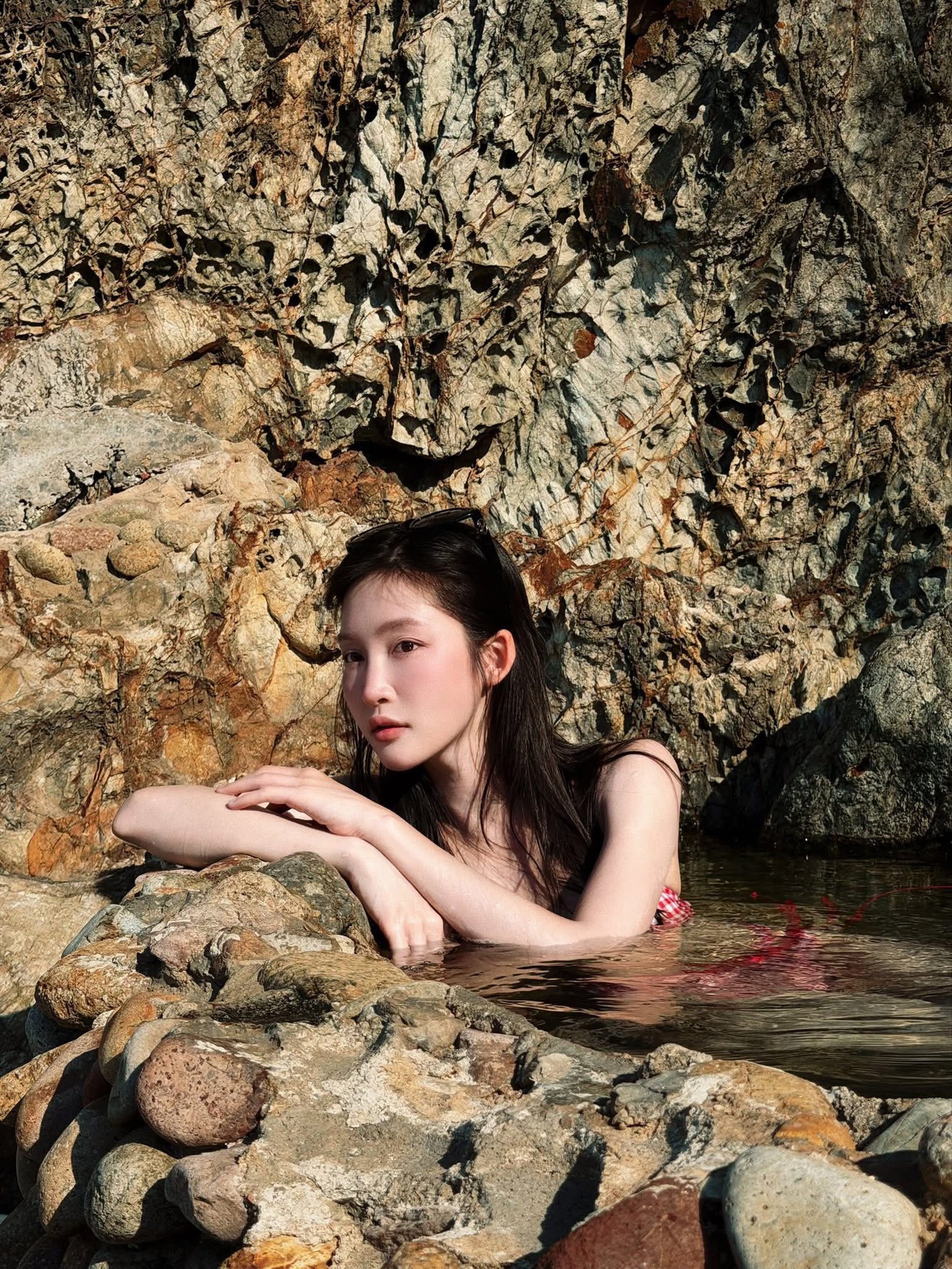 Vệ sinh Giếng Ti&ecirc;n sau vụ Juky San g&acirc;y ch&uacute; &yacute; dư luận - Ảnh 1.