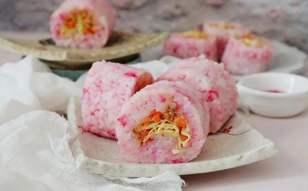 5 c&ocirc;ng thức l&agrave;m cơm nắm si&ecirc;u nhanh d&ugrave;ng ăn s&aacute;ng - trưa - tối đều ngon lại đẹp mắt, nh&igrave;n thấy đ&atilde; m&ecirc; - Ảnh 11.