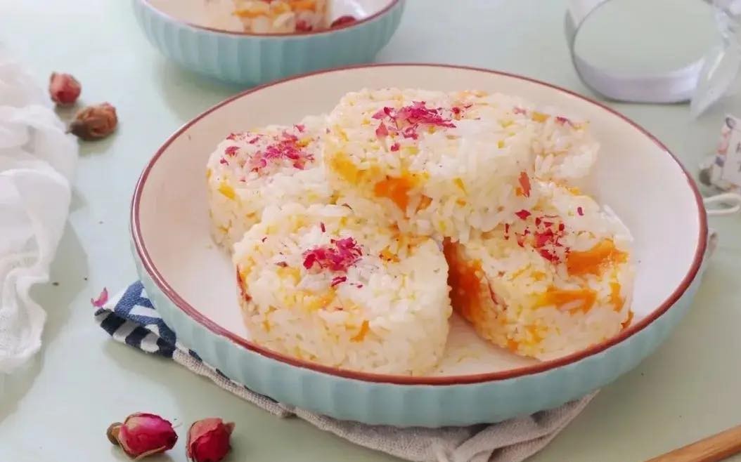 5 c&ocirc;ng thức l&agrave;m cơm nắm si&ecirc;u nhanh d&ugrave;ng ăn s&aacute;ng - trưa - tối đều ngon lại đẹp mắt, nh&igrave;n thấy đ&atilde; m&ecirc; - Ảnh 8.