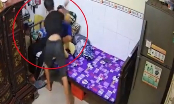 Diễn biến mới vụ ch&aacute;u bạo h&agrave;nh cậu ruột bị tai biến tại TP . HCM - Ảnh 1.