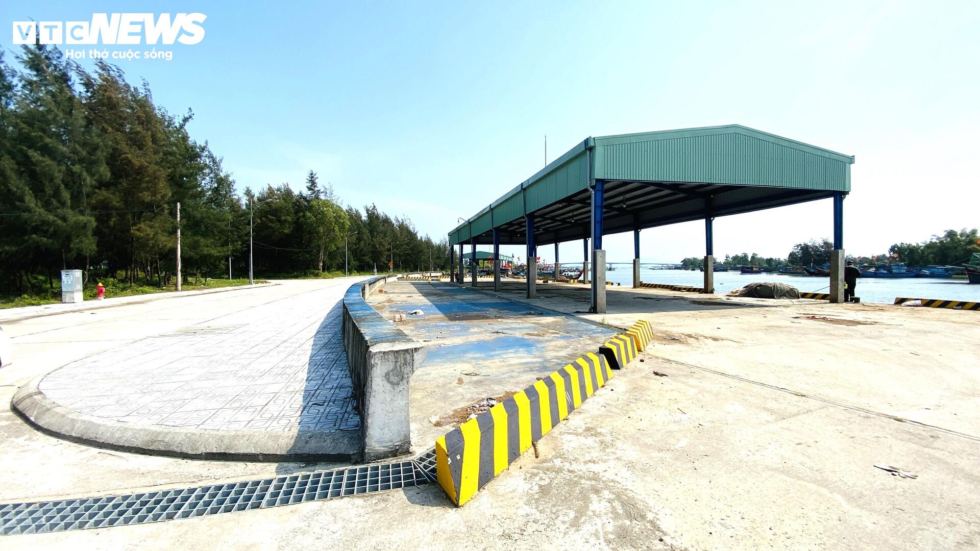 Cảng c&aacute; Hồng Triều 120 tỷ đồng x&acirc;y xong nhưng kh&ocirc;ng hoạt động , ngư d&acirc;n chờ đợi - Ảnh 2.