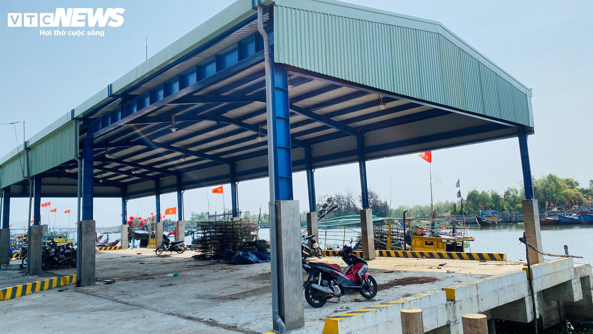 Cảng c&aacute; Hồng Triều 120 tỷ đồng x&acirc;y xong nhưng kh&ocirc;ng hoạt động , ngư d&acirc;n chờ đợi - Ảnh 5.