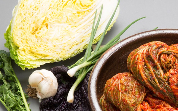 Đột quỵ trẻ h&oacute;a v&igrave; ăn uống sai lầm: Đừng chỉ ăn khoai lang, h&atilde;y bổ sung ngay 6 thực phẩm n&agrave;y - Ảnh 2.