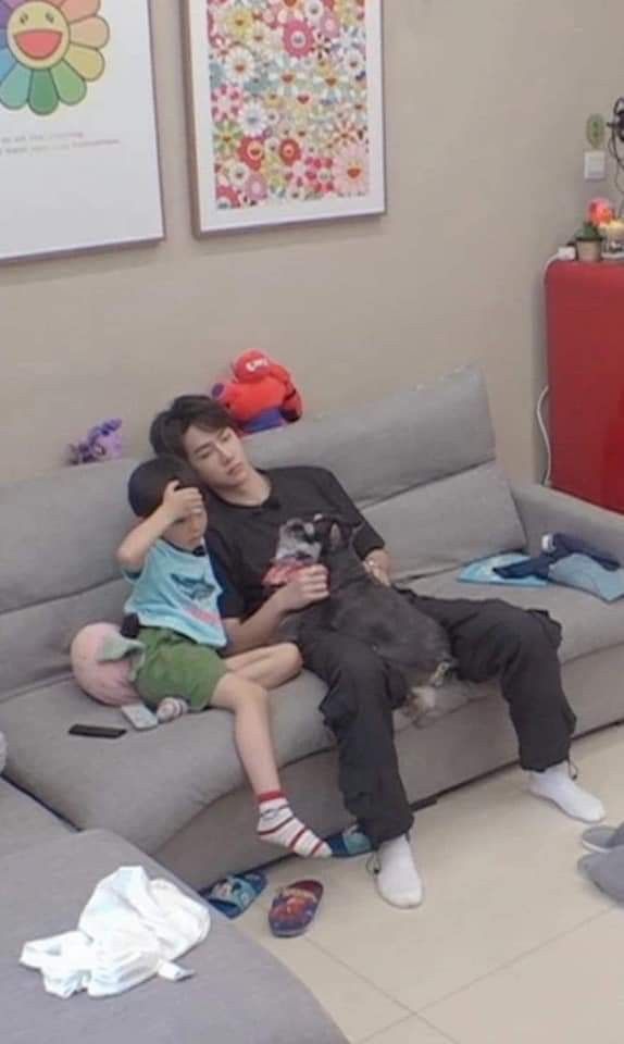 Con không muốn nói, cha mẹ lại không hiểu: Rốt cuộc “mắc kẹt” ở đâu trong giao tiếp giữa cha mẹ và con cái? - Ảnh 3.