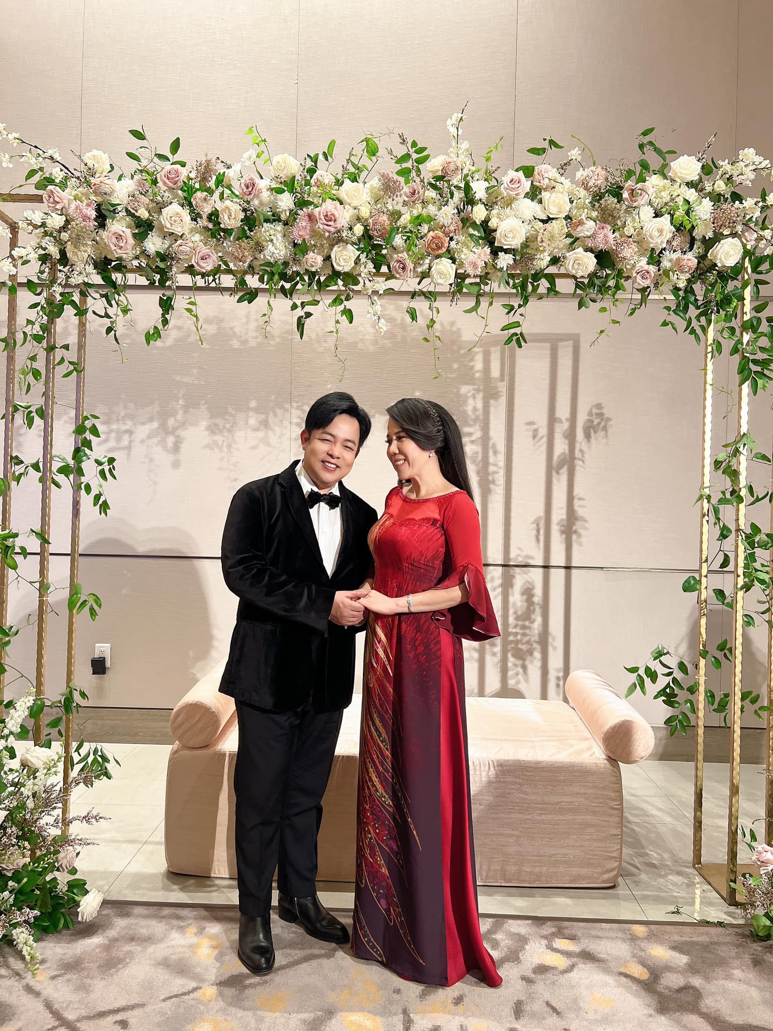 Nữ ca sĩ bị đồn y&ecirc;u Quang L&ecirc; n&oacute;i thẳng l&yacute; do kh&ocirc;ng bao giờ nhắc chồng tr&ecirc;n mạng x&atilde; hội - Ảnh 2.