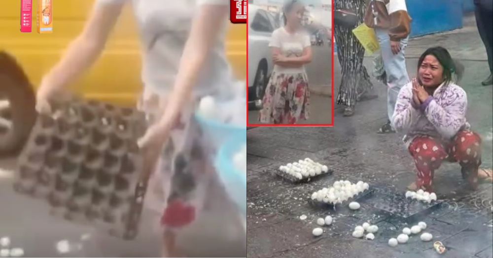 Quệt v&agrave;o &ocirc; t&ocirc; rồi kh&ocirc;ng đủ tiền đền, người b&aacute;n h&agrave;ng rong bị nữ t&agrave;i xế tung 