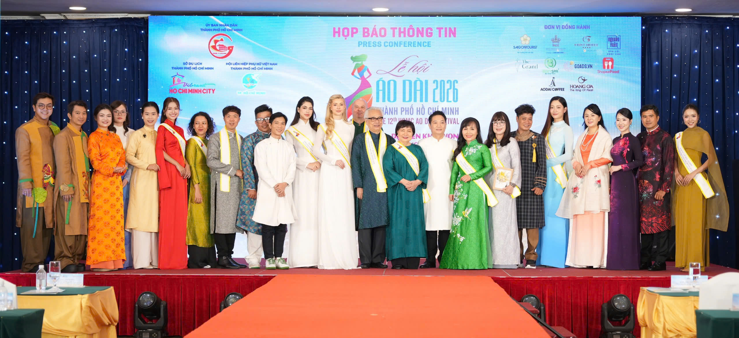 Doanh nhân Nguyễn Thị Phương Trang trở thành Đại sứ Lễ hội Áo dài TP.HCM 2026 - Ảnh 1.