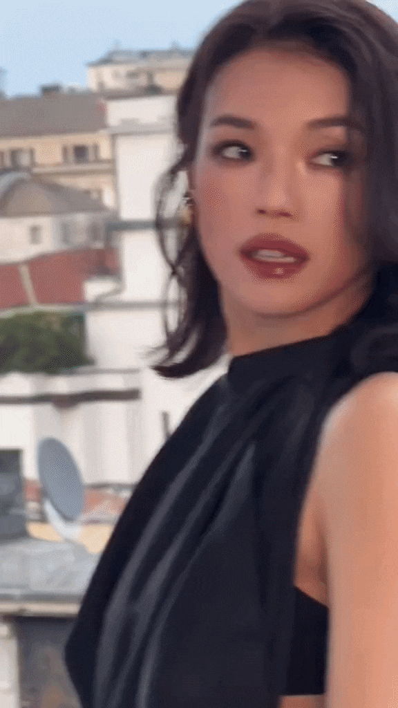 Ngoại lệ của 1,4 tỷ d&acirc;n Trung: Nữ thần đẹp 