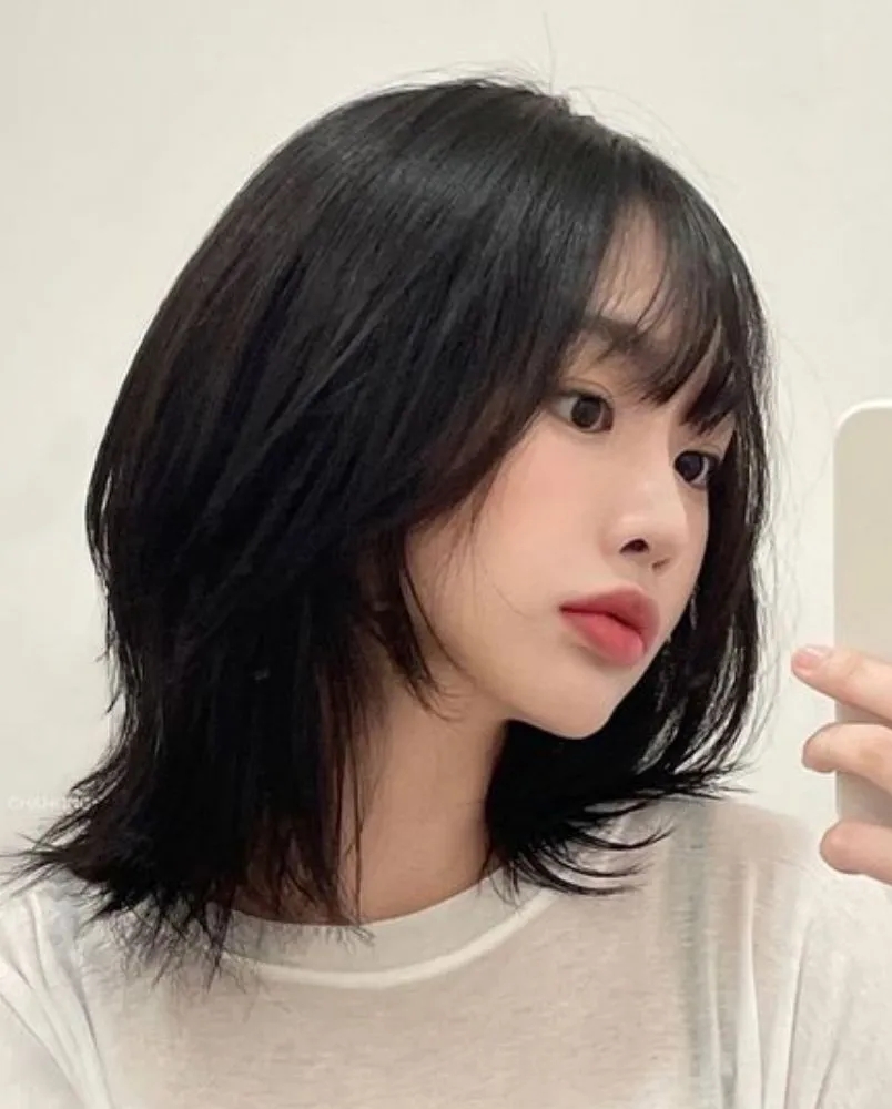 T&oacute;c bob ngang vai: Kiểu t&oacute;c &ldquo;an to&agrave;n&rdquo; nhưng vẫn sang cho phụ nữ 30+ - Ảnh 4.