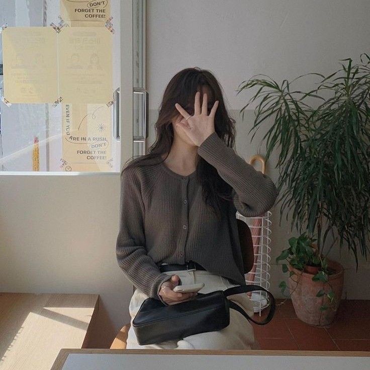 Nh&agrave; tuyển dụng nam: 