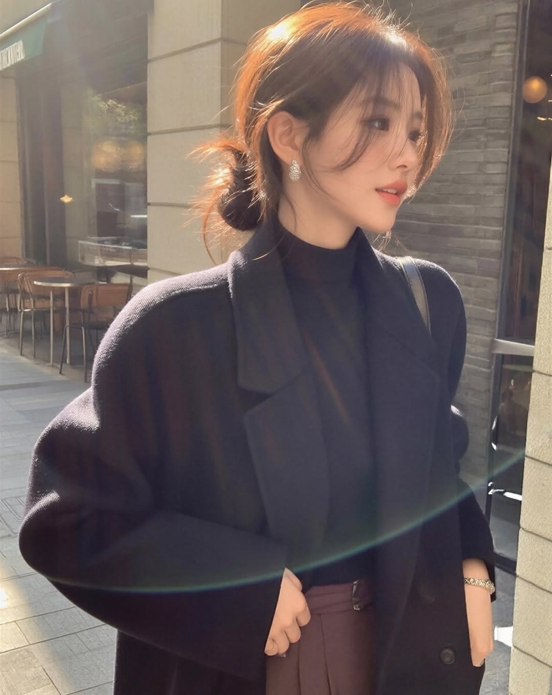 Nh&agrave; tuyển dụng nam: 