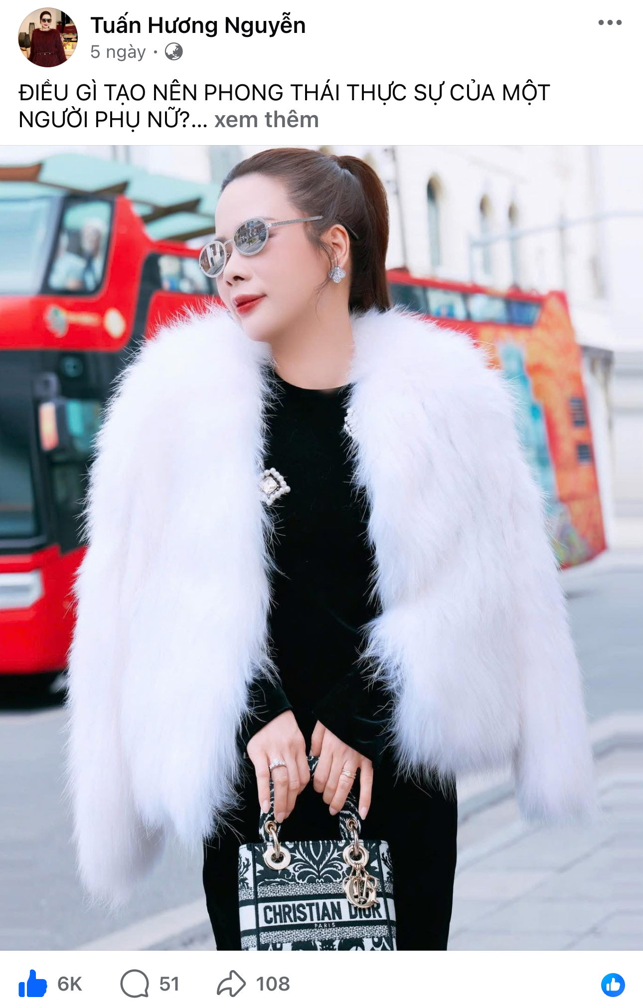 Doanh nh&acirc;n Tuấn Hương g&acirc;y ch&uacute; &yacute; cộng đồng mạng với caption cuốn h&uacute;t về phong th&aacute;i phụ nữ- Ảnh 1.