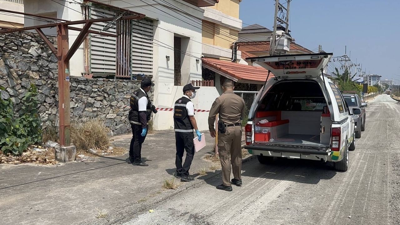 Ph&aacute;t hiện người đ&agrave;n &ocirc;ng trong tư thế treo cổ, b&ecirc;n cạnh c&oacute; thư tuyệt mệnh - Ảnh 1.