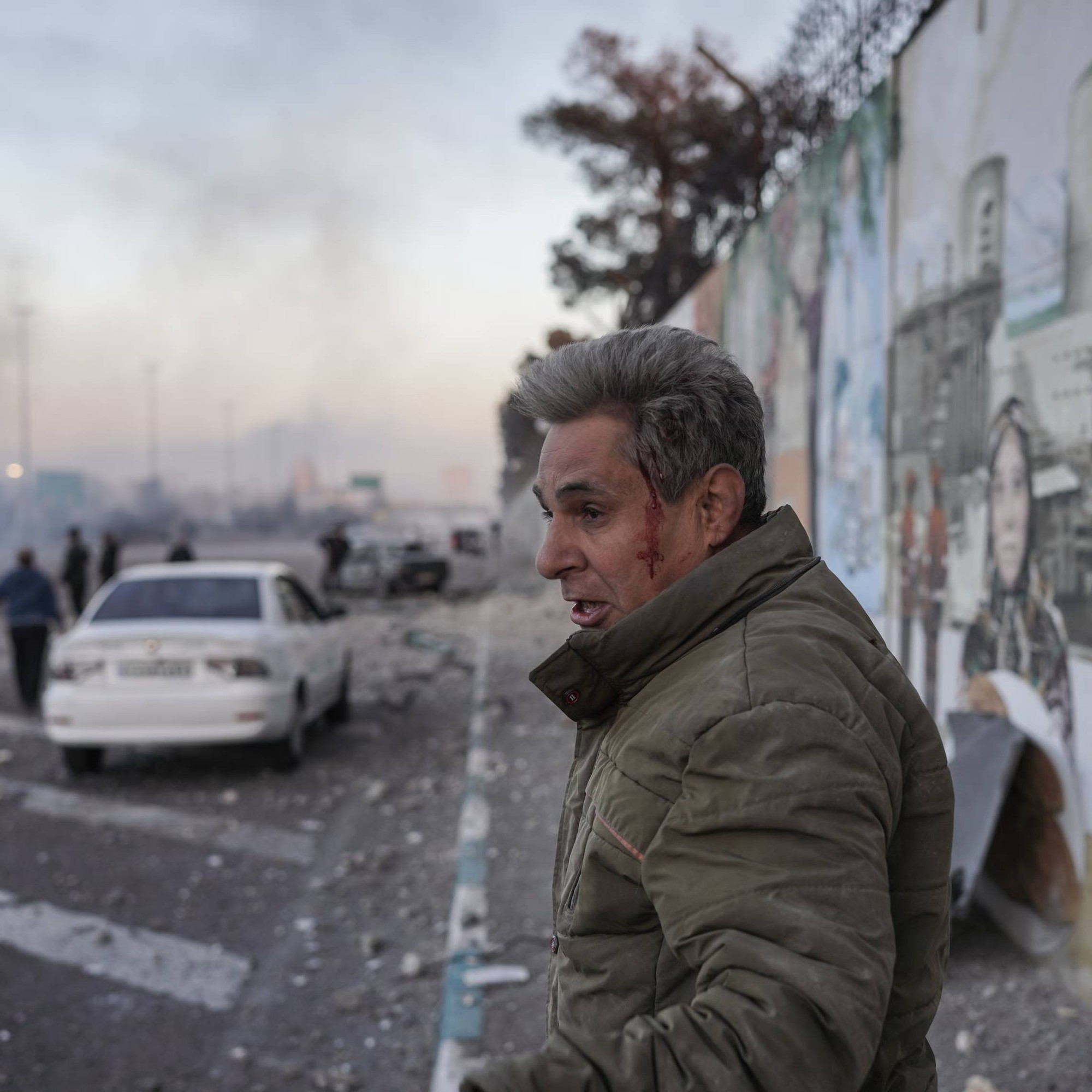 Nh&igrave;n lại xung đột Iran: Một tuần đau thương với 1 . 200 Người thiệt mạng - Ảnh 36.