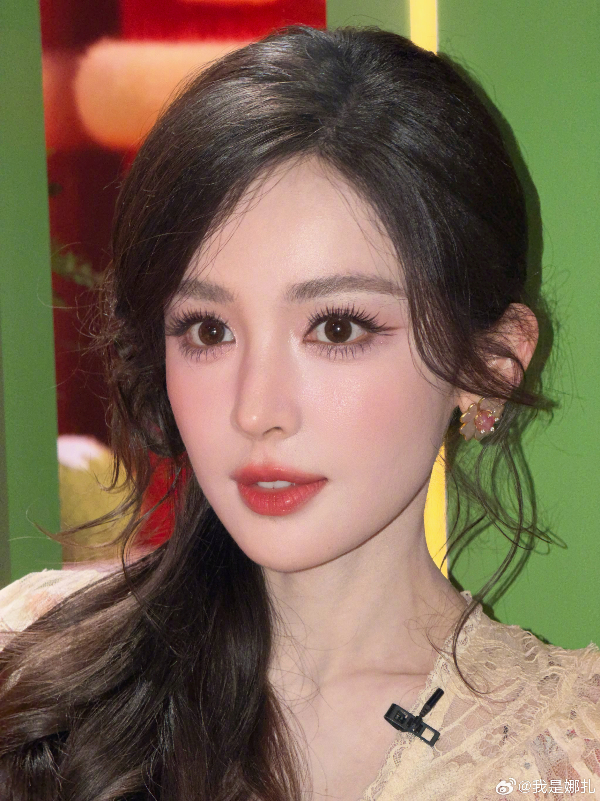 Cổ Lực Na Tr&aacute;t quay xe h&agrave;n gắn với t&igrave;nh cũ Trương V&acirc;n Long sau khi chia tay Tần Diệc Minh - Ảnh 7.