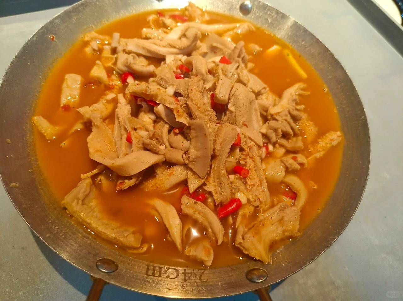 Kẹo tơ sen Kim Khê: Thức quà tuổi thơ độc đáo của người dân Phủ Châu - Ảnh 5. Kẹo tơ sen Kim Khê: Thức quà tuổi thơ độc đáo của người dân Phủ Châu - Ảnh 5.