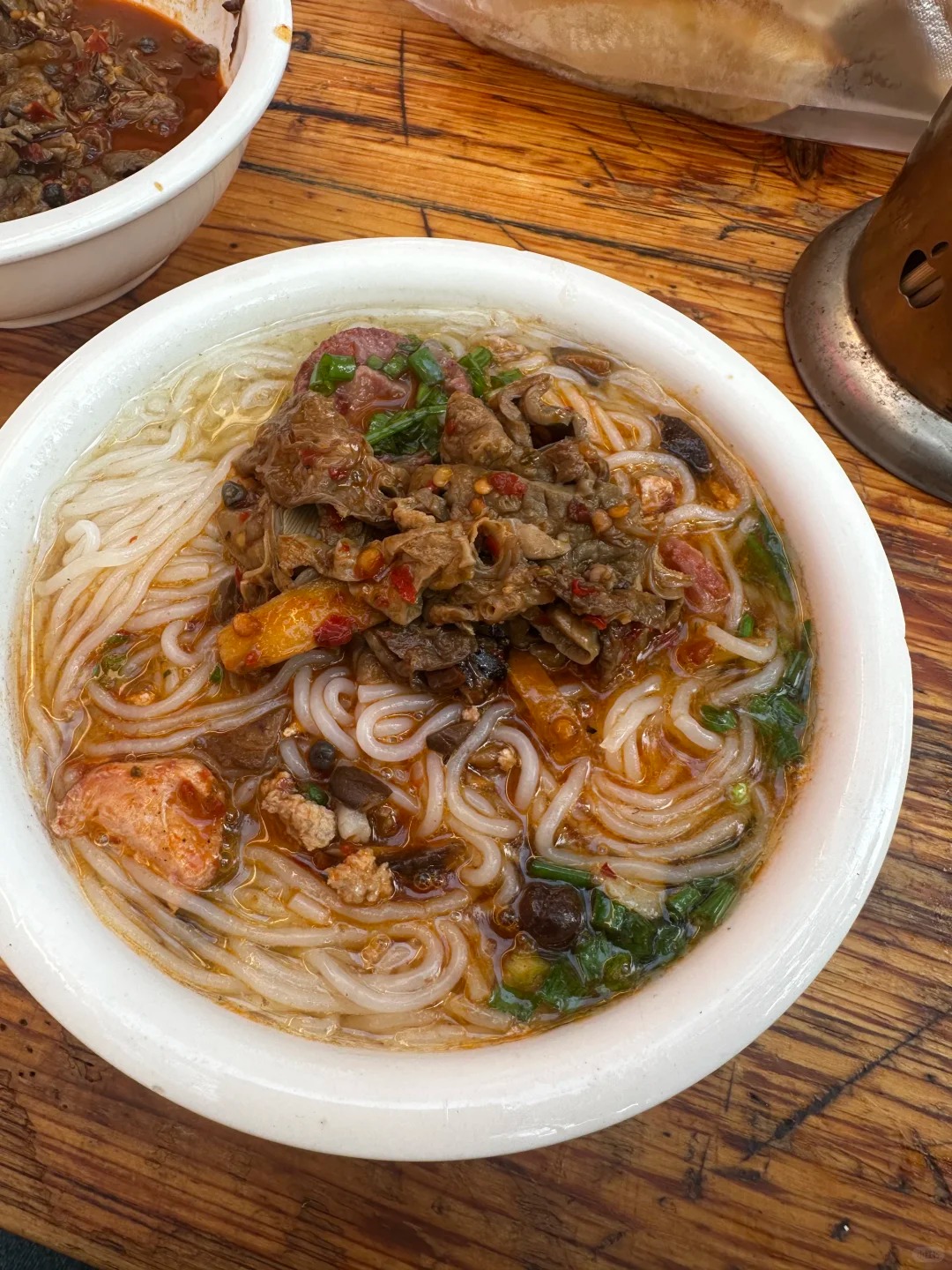 Kẹo tơ sen Kim Khê: Thức quà tuổi thơ độc đáo của người dân Phủ Châu - Ảnh 1. Kẹo tơ sen Kim Khê: Thức quà tuổi thơ độc đáo của người dân Phủ Châu - Ảnh 1.